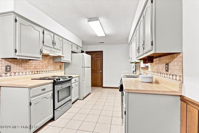 7340 Cedardale Cove, Olive Branch, MS 38654