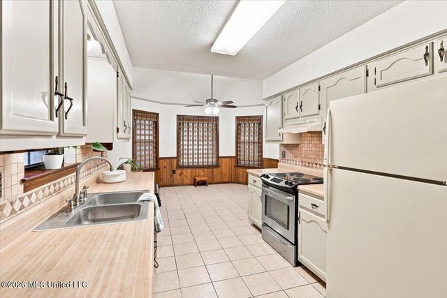 7340 Cedardale Cove, Olive Branch, MS 38654
