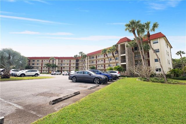 4380 27th CT SW 406, Naples, FL 34116