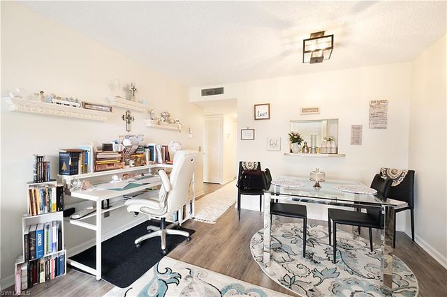 4380 27th CT SW 406, Naples, FL 34116