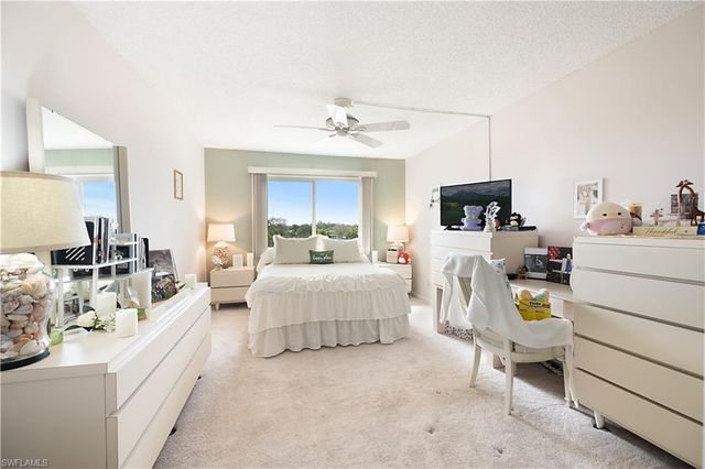 4380 27th CT SW 406, Naples, FL 34116