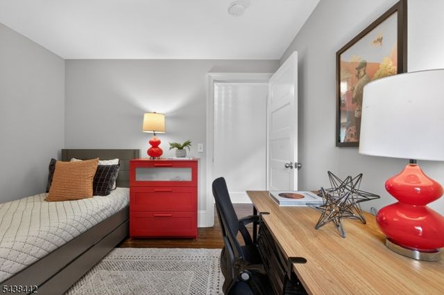 14 Gray St, Montclair Twp., NJ 07042