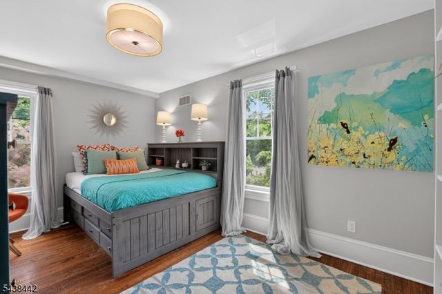 14 Gray St, Montclair Twp., NJ 07042