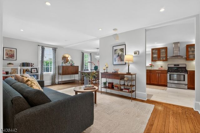 14 Gray St, Montclair Twp., NJ 07042
