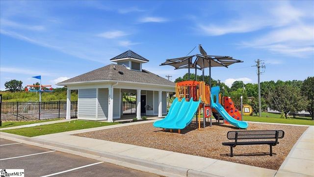 1001 Meadow Rue Court, Woodruff, SC 29388
