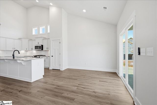 1001 Meadow Rue Court, Woodruff, SC 29388