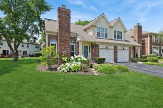 4062 N Newport Lane, Arlington Heights, IL 60004
