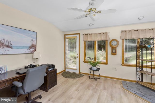 114 CANDLELIGHT CT, Columbus, NJ 08022