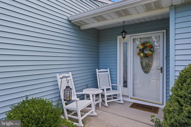 114 CANDLELIGHT CT, Columbus, NJ 08022