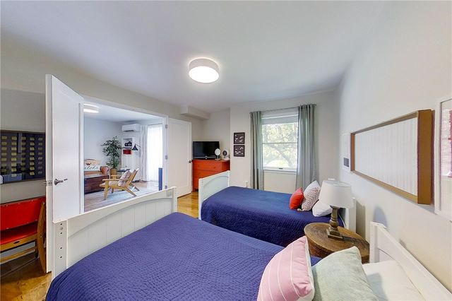 364 Bellevue Avenue 5A, Newport, RI 02840