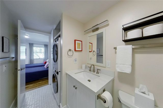 364 Bellevue Avenue 5A, Newport, RI 02840