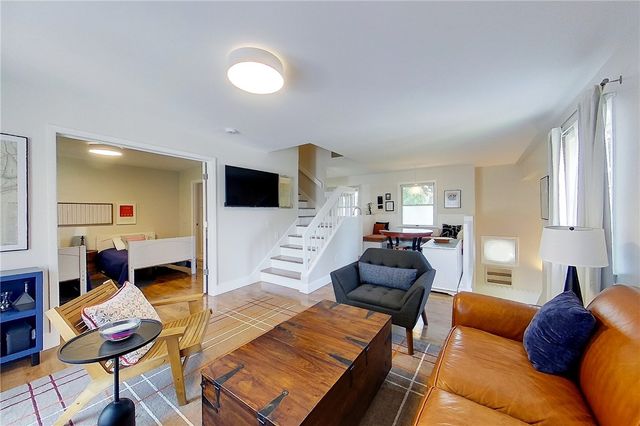 364 Bellevue Avenue 5A, Newport, RI 02840