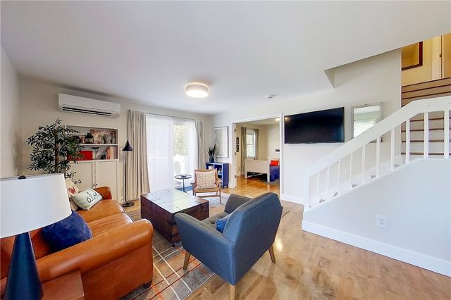 364 Bellevue Avenue 5A, Newport, RI 02840