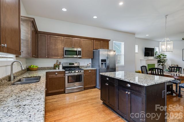 104 Meyers Ridge Road, Cramerton, NC 28032