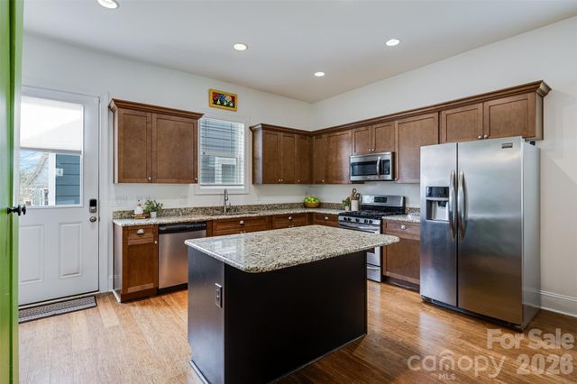 104 Meyers Ridge Road, Cramerton, NC 28032