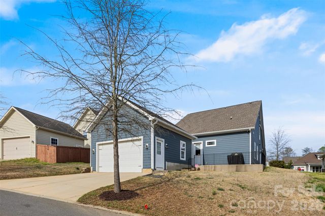 104 Meyers Ridge Road, Cramerton, NC 28032