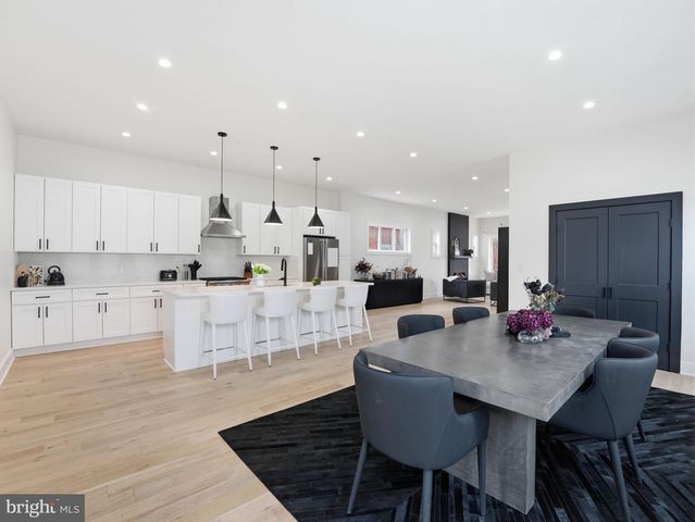 5921 2ND PL NW, Washington, DC 20011