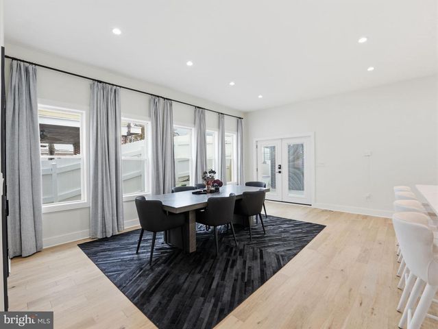 5921 2ND PL NW, Washington, DC 20011