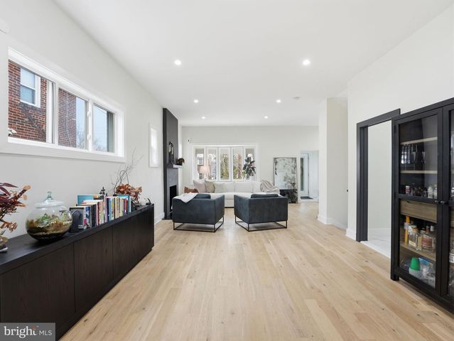 5921 2ND PL NW, Washington, DC 20011