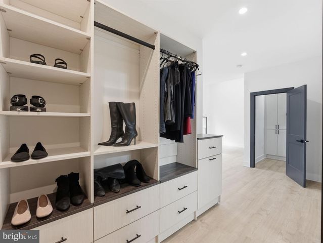 5921 2ND PL NW, Washington, DC 20011