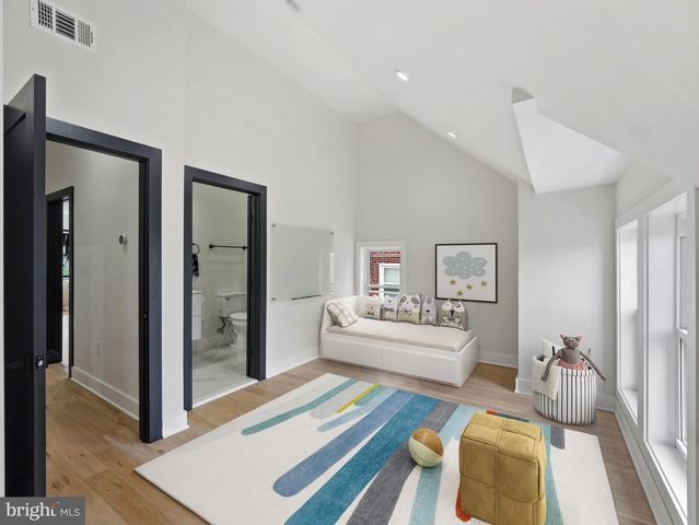 5921 2ND PL NW, Washington, DC 20011