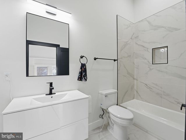 5921 2ND PL NW, Washington, DC 20011