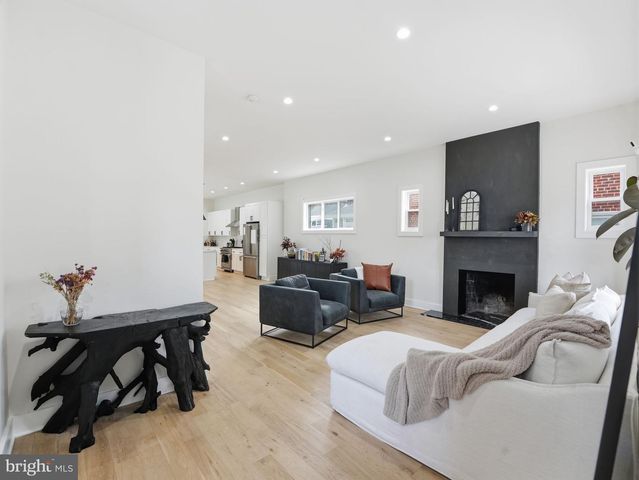 5921 2ND PL NW, Washington, DC 20011