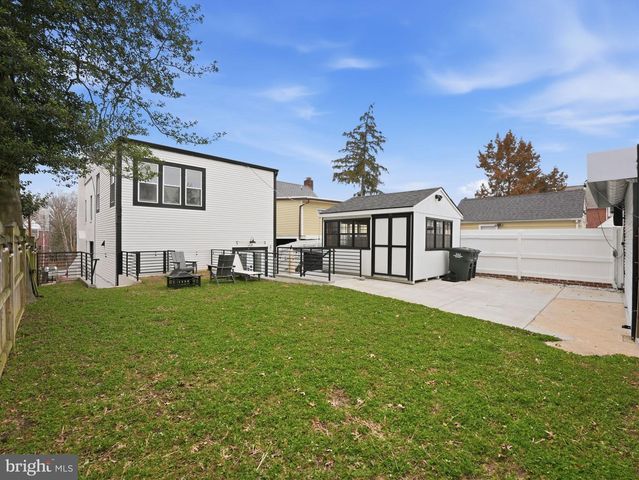 5921 2ND PL NW, Washington, DC 20011