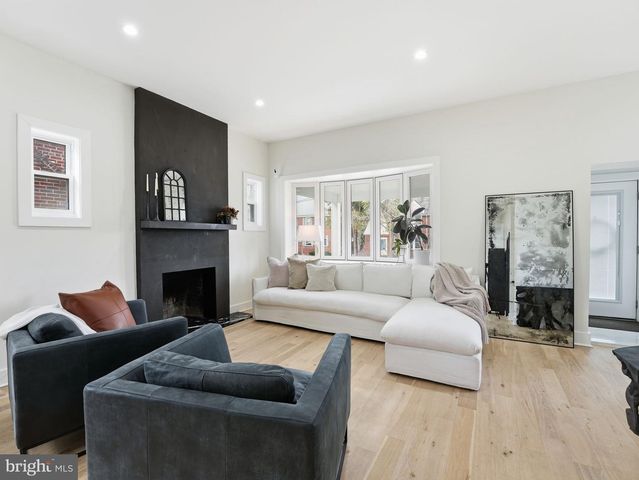 5921 2ND PL NW, Washington, DC 20011