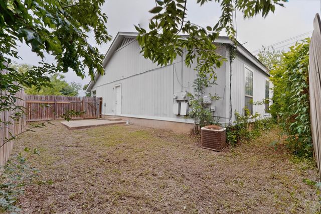 1113 Woodlief TRL, Round Rock, TX 78664