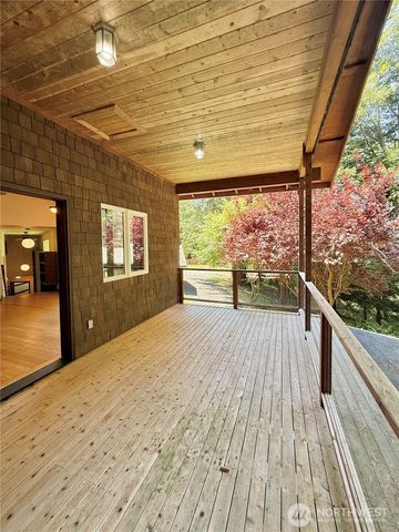 6132 NE Carlin Court, Kingston, WA 98346