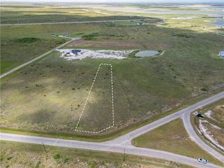 158 Sunrise Dr, Rockport, TX 78382