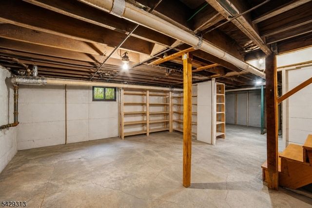 8 Brookside Pl, Livingston Twp., NJ 07039