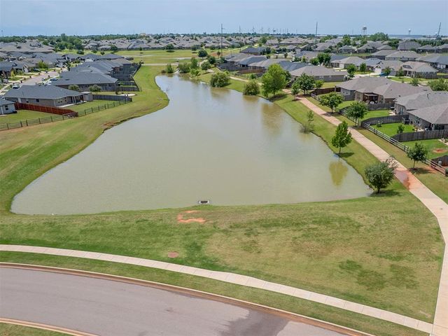 804 Midland Valley Street, Norman, OK 73069