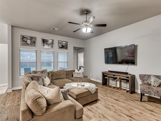 804 Midland Valley Street, Norman, OK 73069