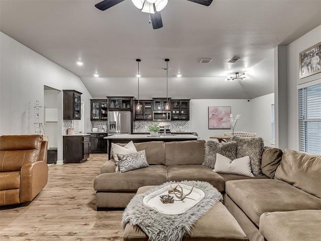 804 Midland Valley Street, Norman, OK 73069