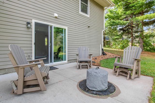 1355 Eide Circle, Arden Hills, MN 55112