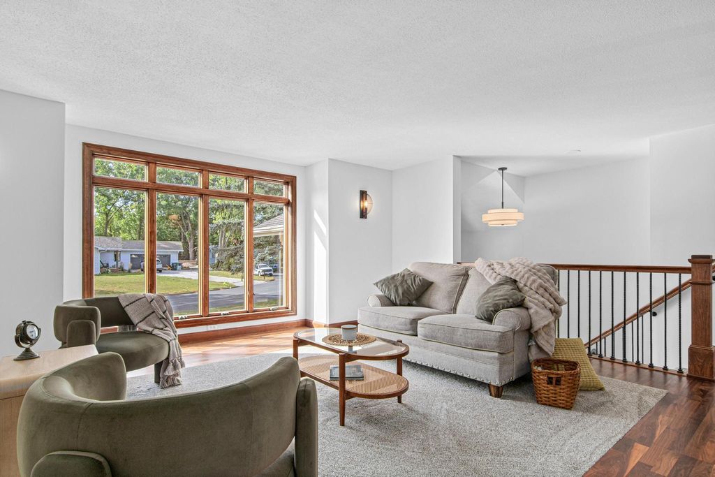 1355 Eide Circle, Arden Hills, MN 55112 — photo 3