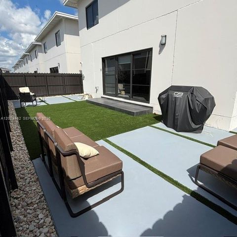 1314 NW 2nd Ln, Florida City, FL 33034