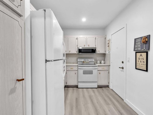 330 S Cypress Road 628, Pompano Beach, FL 33060
