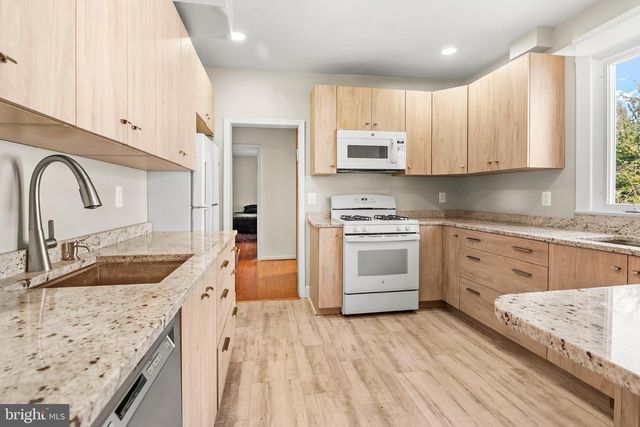 3216 MARNAT RD, Baltimore, MD 21208