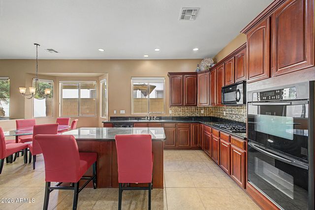 2280 E INDIGO Drive, Chandler, AZ 85286