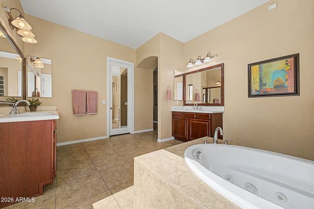2280 E INDIGO Drive, Chandler, AZ 85286