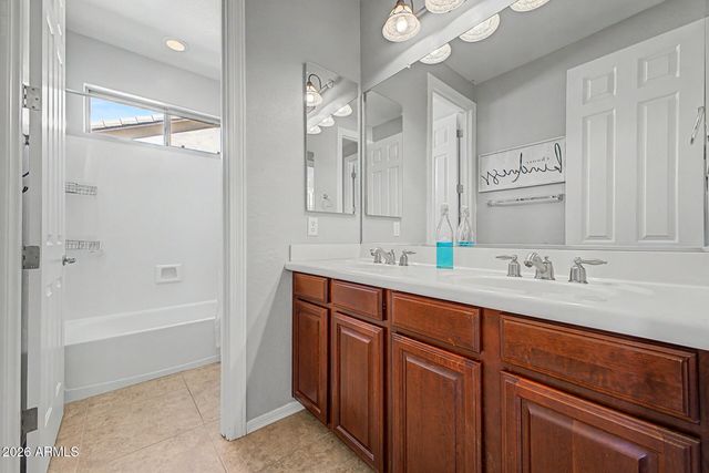 2280 E INDIGO Drive, Chandler, AZ 85286