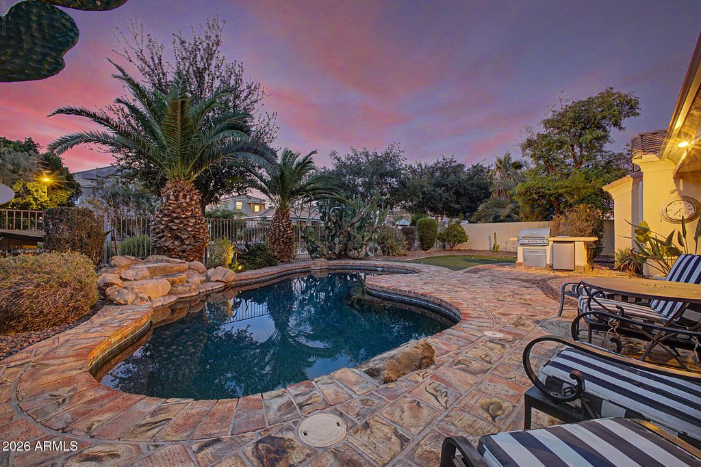 2280 E INDIGO Drive, Chandler, AZ 85286
