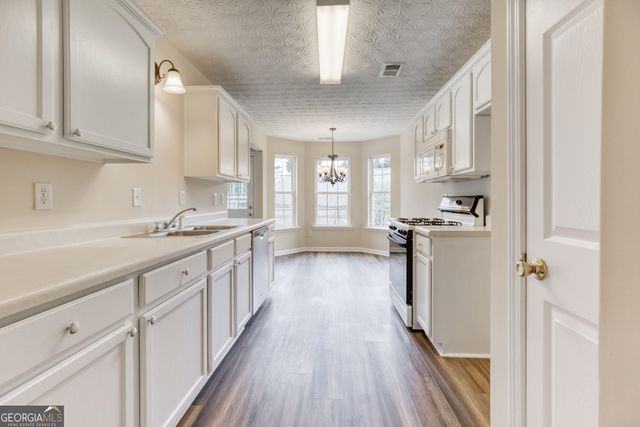 190 Towler Shoals Drive, Loganville, GA 30052