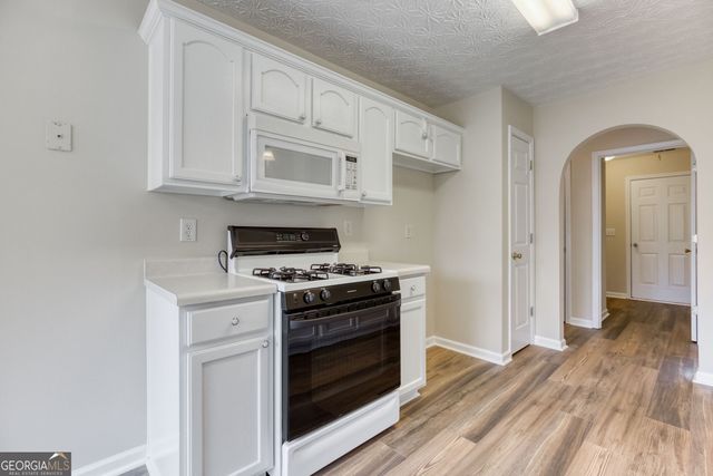 190 Towler Shoals Drive, Loganville, GA 30052