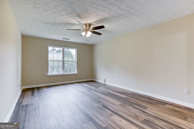 190 Towler Shoals Drive, Loganville, GA 30052