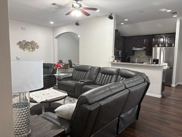 8825 Trace Ridge Parkway, Fort Worth, TX 76244