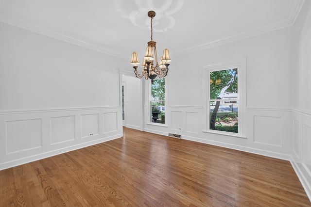 1315 Hawkins Court, St. Charles, IL 60174